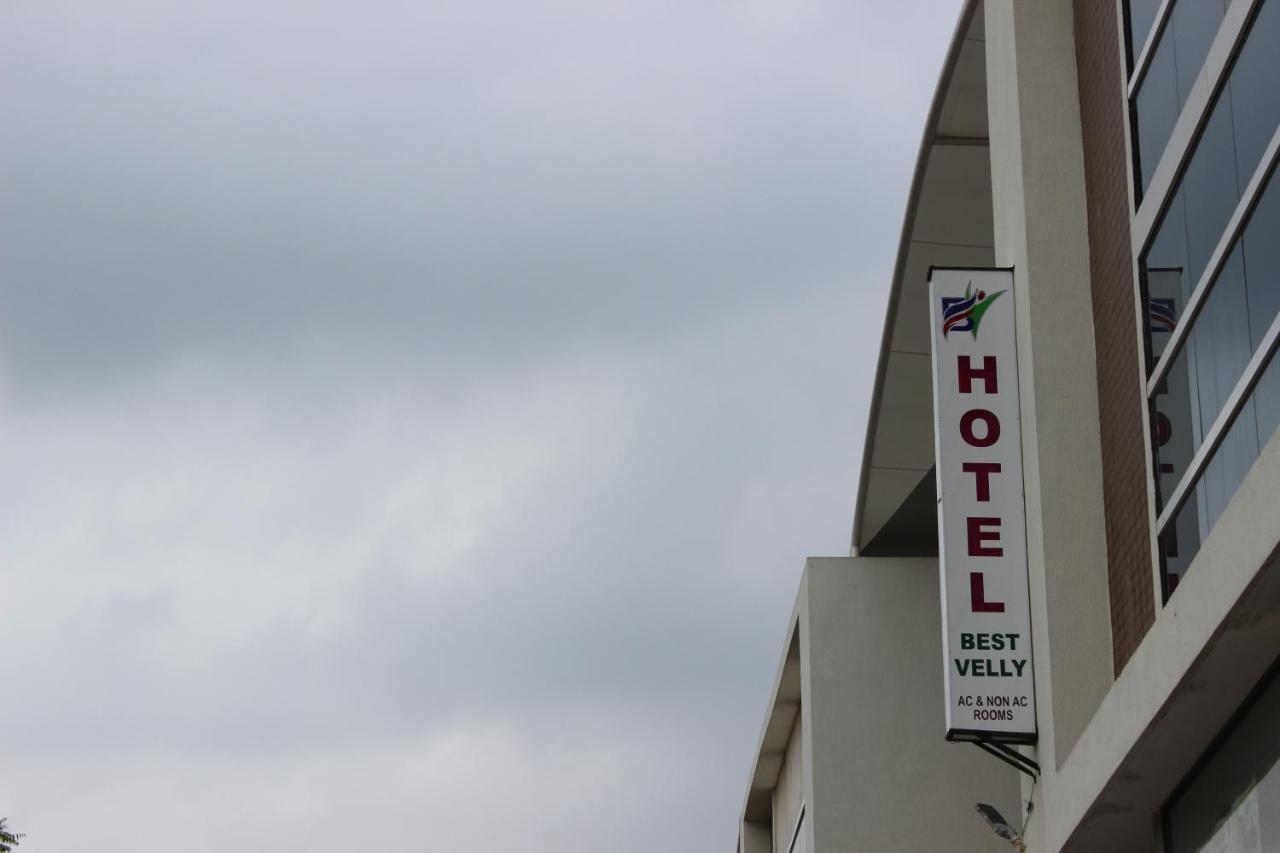 Hotel Best Velly Gandhinagar Eksteriør billede